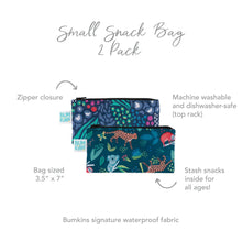 Load image into Gallery viewer, Infographic of Bumkins Small Snack Bag 2 Pack: Bumkins signature waterproof fabric, zipper closure, machine washable and dishwasher-safe.