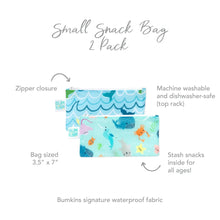 Load image into Gallery viewer, Infographic of Bumkins Small Snack Bag 2 Pack: Bumkins signature waterproof fabric, zipper closure, machine washable and dishwasher-safe.