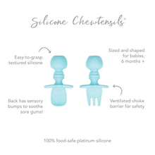 Load image into Gallery viewer, Infographic of Bumkins Silicone Chewtensils®: 100% food-safe platinum silicone, easy-to-grasp textured silicone, ventilated choke barrier.
