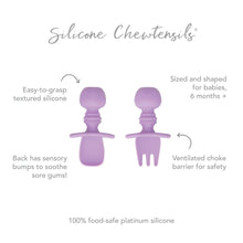 Load image into Gallery viewer, Infographic of Bumkins Silicone Chewtensils®: 100% food-safe platinum silicone, easy-to-grasp textured silicone, ventilated choke barrier.