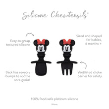 Load image into Gallery viewer, Infographic of Bumkins Silicone Chewtensils®: 100% food-safe platinum silicone, easy-to-grasp textured silicone, ventilated choke barrier.