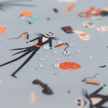 Load image into Gallery viewer, Close-up of water droplets on a Bumkins Reusable Snack Bag, Large 2 Pack: Everyday Is Halloween.