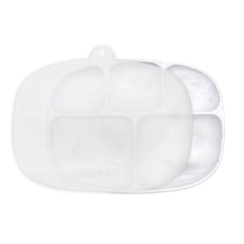 Bumkins Silicone Grip Dish with Lid (5 Section): Marble features a dish with five sections and suction base, and a transparent stretch lid.