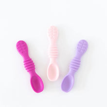Load image into Gallery viewer, Bumkins Silicone Dipping Spoons 3 Pack: Lollipop are displayed on a white background.