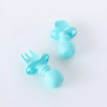 Load image into Gallery viewer, Bumkins Silicone Chewtensils®: Blue rest on a white background.