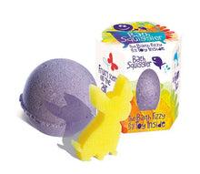 Load image into Gallery viewer, The Loot Toys Bath Squiggler Fizz & Toy features a fizzy ball with a yellow sponge animal, fruity scent, and colorful packaging.