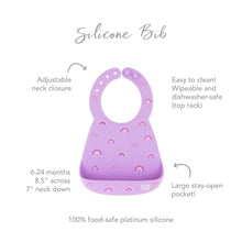 Load image into Gallery viewer, Infographic of Bumkins Silicone Bib: 100% food-safe platinum silicone, adjustable neck closure, easy to clean, large stay-open pocket.
