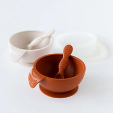 Load image into Gallery viewer, Bumkins Silicone First Feeding Set: Clay sits in front of a beige feeding set on a white background.
