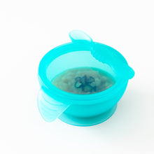 Load image into Gallery viewer, Bumkins Silicone First Feeding Set: Blue Jelly holds applesauce and berries on a white background.
