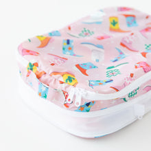 Load image into Gallery viewer, Close-up of a Bumkins Packing Cube 2 Pack: Boots on a white background, showcasing the top handle and zipper.
