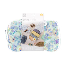 Load image into Gallery viewer, Bumkins Packing Cube 2 Pack: Aloha Stitch is shown packaged with a cardboard band around the middle.
