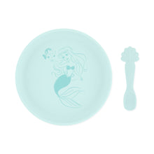 Load image into Gallery viewer, Bumkins Silicone Plate + Spoon Set: Disney Princess Ariel features a teal plate and seashell-handled spoon for fun baby mealtimes.
