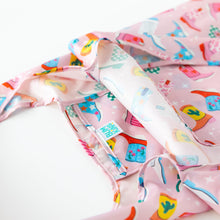 Load image into Gallery viewer, Close-up of Bumkins Packable Tote Bag: Boots on a white background, showcasing the interior pocket.
