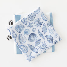 Load image into Gallery viewer, Roamio by Bumkins Reusable Snack Bag, Large 2 Pack: Coastal lays stacked on a white background.
