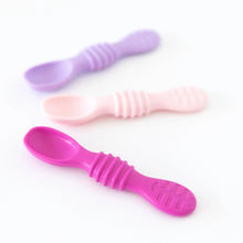Load image into Gallery viewer, Bumkins Silicone Dipping Spoons 3 Pack: Lollipop is arranged on a white background.
