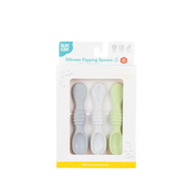 Load image into Gallery viewer, Bumkins Silicone Dipping Spoons 3 Pack: Taffy is shown in a white packaging box with a clear front window displaying the spoons.
