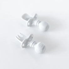 Load image into Gallery viewer, Bumkins Silicone Chewtensils®: Marble are displayed on a white background.
