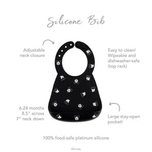 Load image into Gallery viewer, Infographic of Bumkins Silicone Bib: 100% food-safe platinum silicone, adjustable neck closure, easy to clean, large stay-open pocket.
